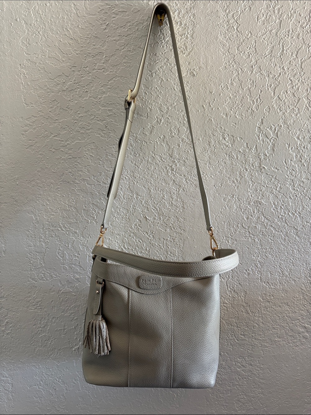 Pom Pom Stone London Hampstead Leather Bucket Bag